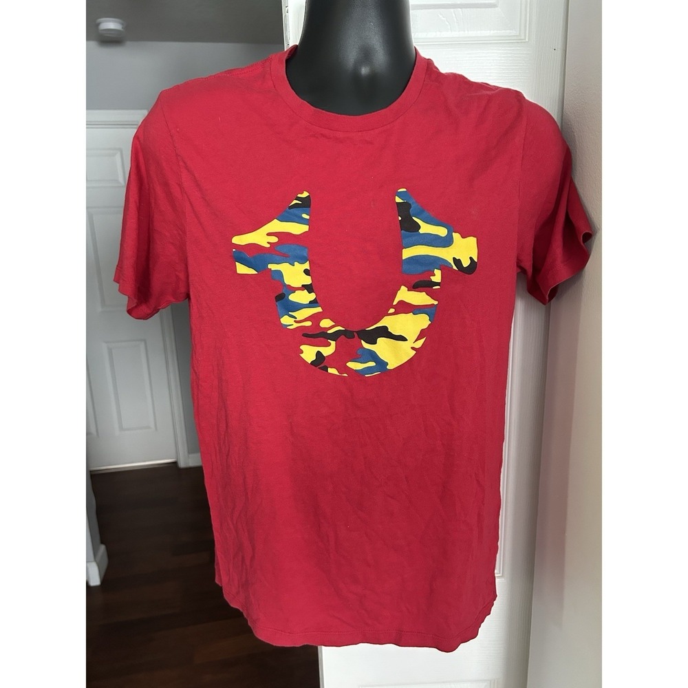 True Religion Red Mens XS Yellow Camo Horseshoe Logo Tee T-Shirt